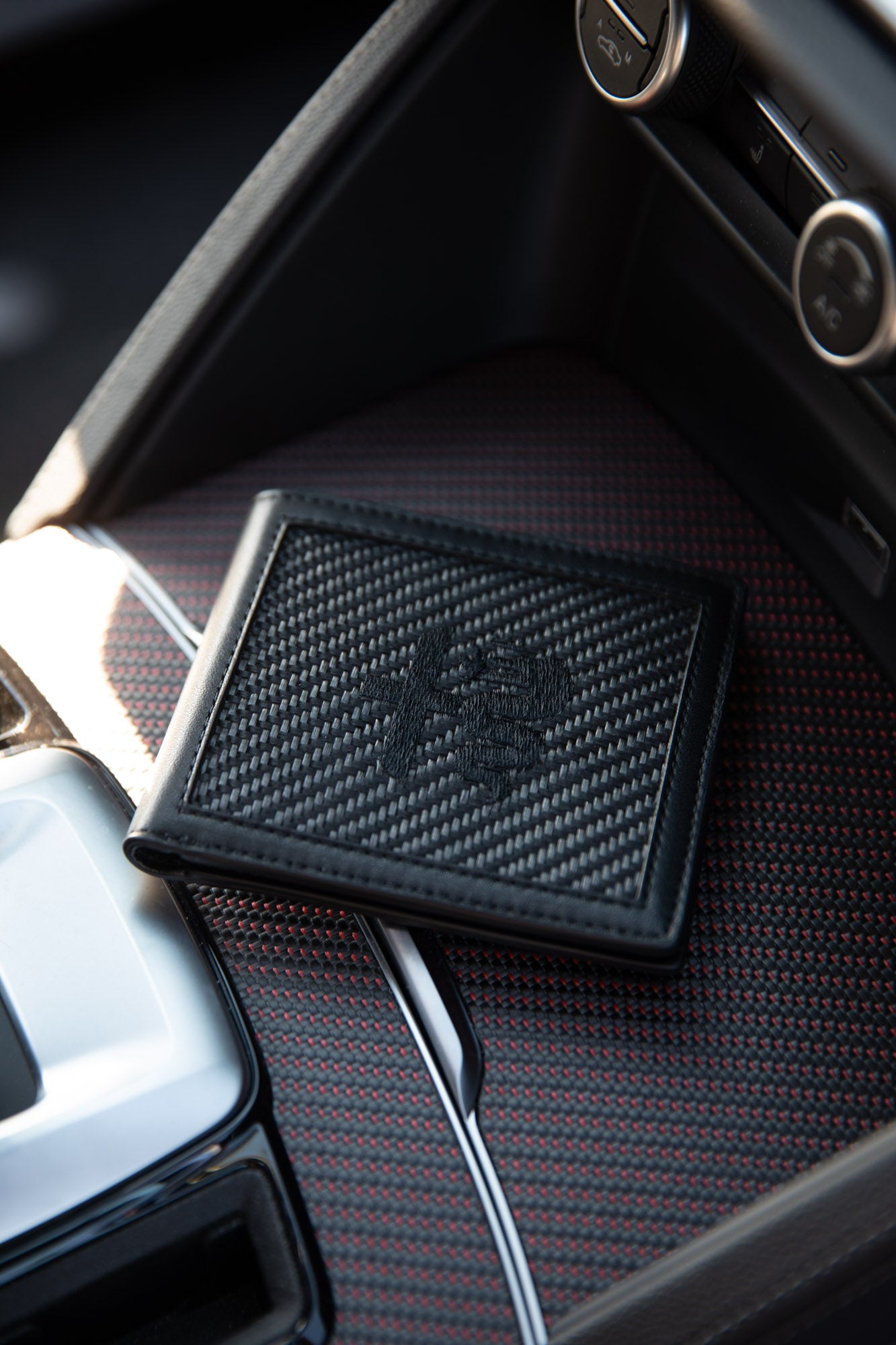 Carbon Wallet