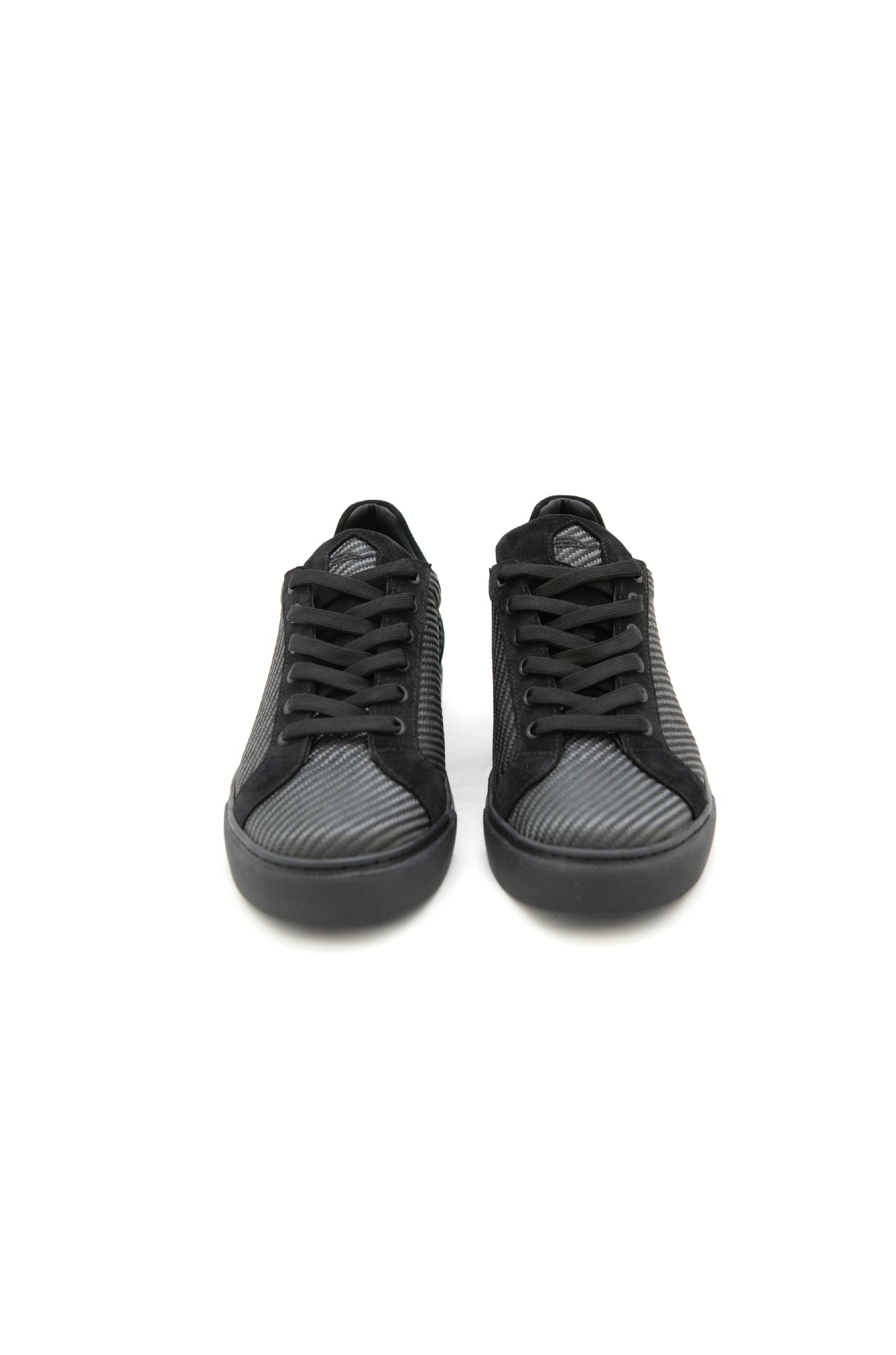 Carbon sneaker