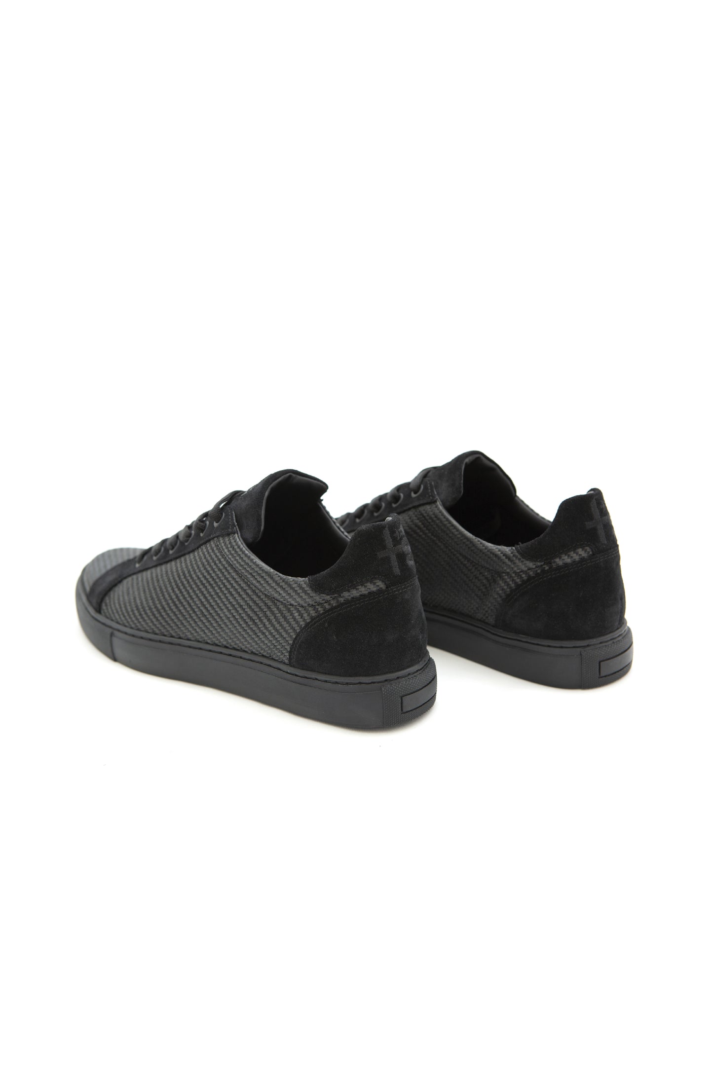 Carbon sneaker