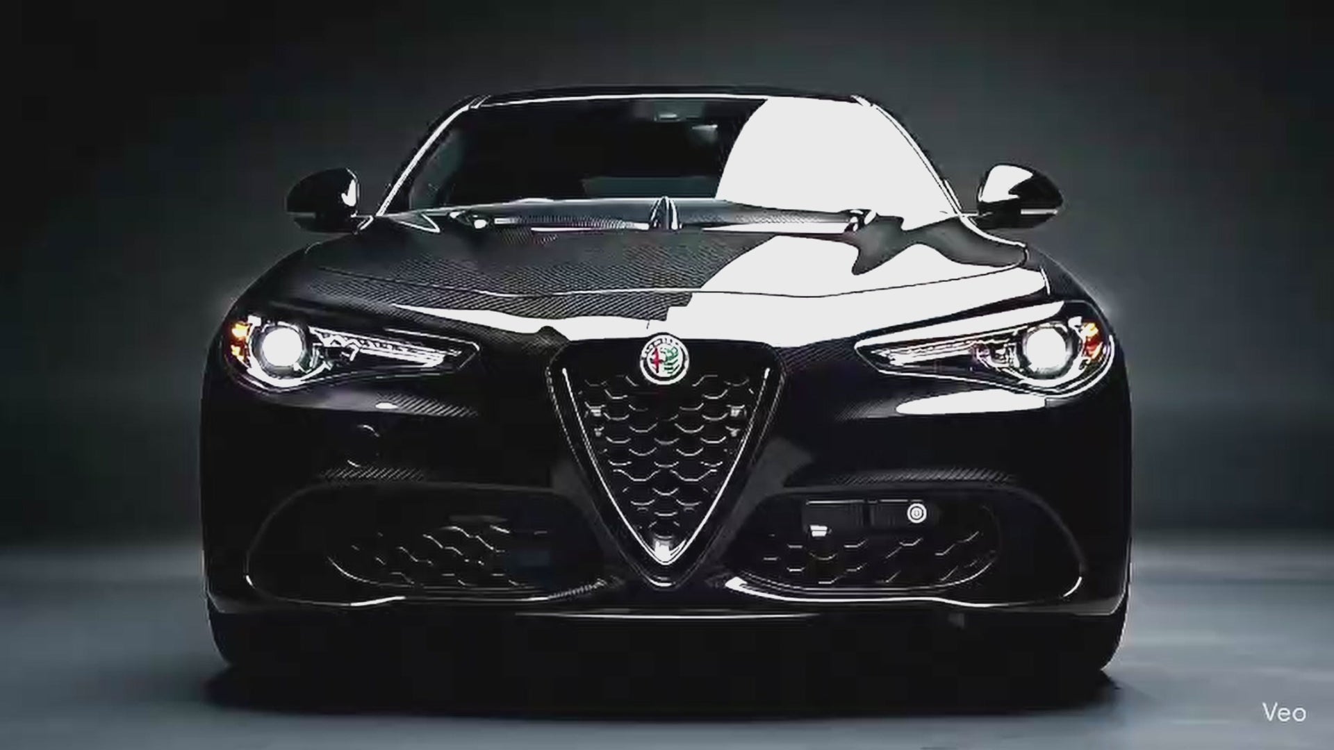 Carica il video: 